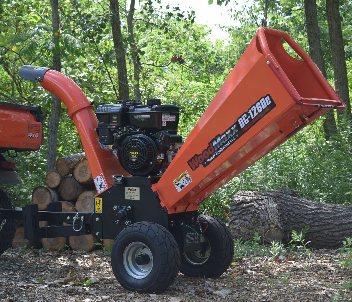 WoodMaxx 4" Self-Feeding Gas Chipper - DC-1260 - Wood Splitter Outlet